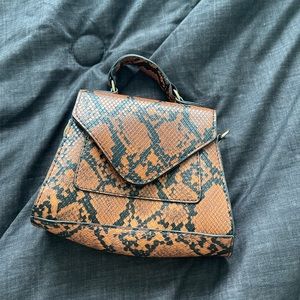 Leaopard print mini bag